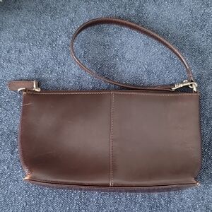 Rich Brown Leather Versatile Shoulder Purse & Wristlet